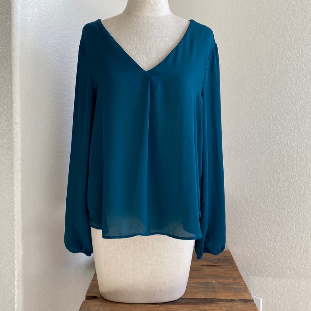 Women’s Forever 21 blouse